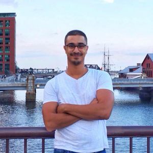 Meet your Posher, Hamza